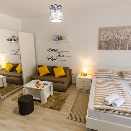 Gorgeous Home In Knin With Kitchen Kovacic Extérieur photo
