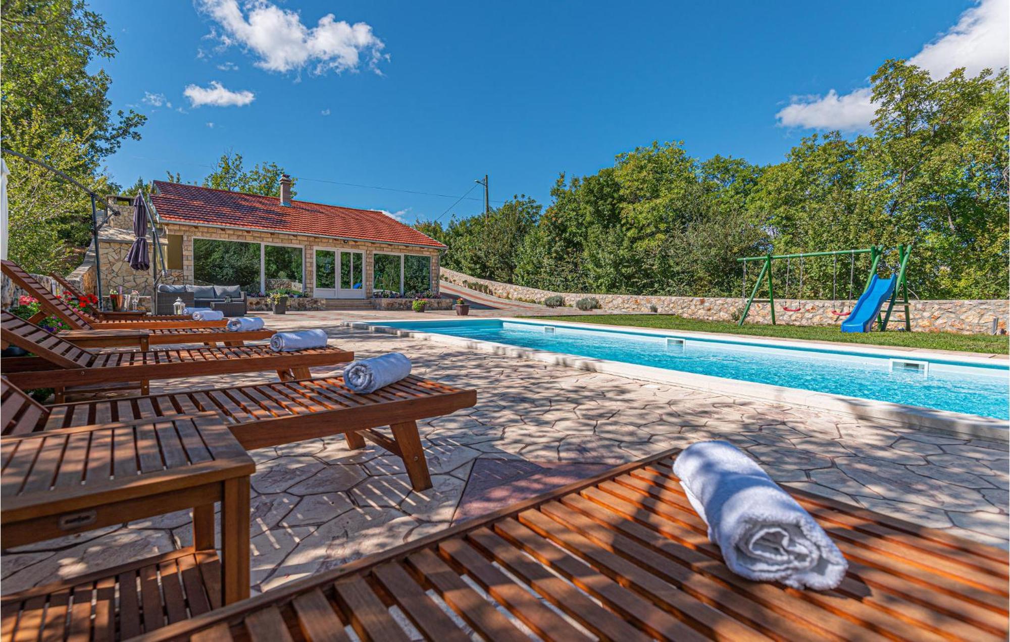 Gorgeous Home In Knin With Kitchen Kovacic Extérieur photo